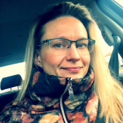 Yulia Polishiuk photo
